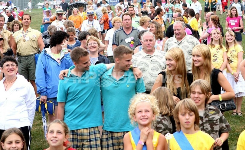 米国ツインズバーグで世界最大の 双子祭り 写真12枚 国際ニュース Afpbb News
