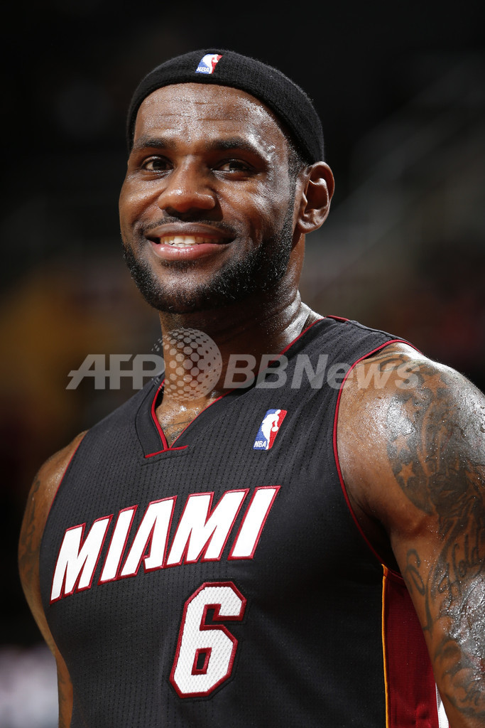 ヒート8連勝、ジェームズの古巣キャバリアーズに快勝