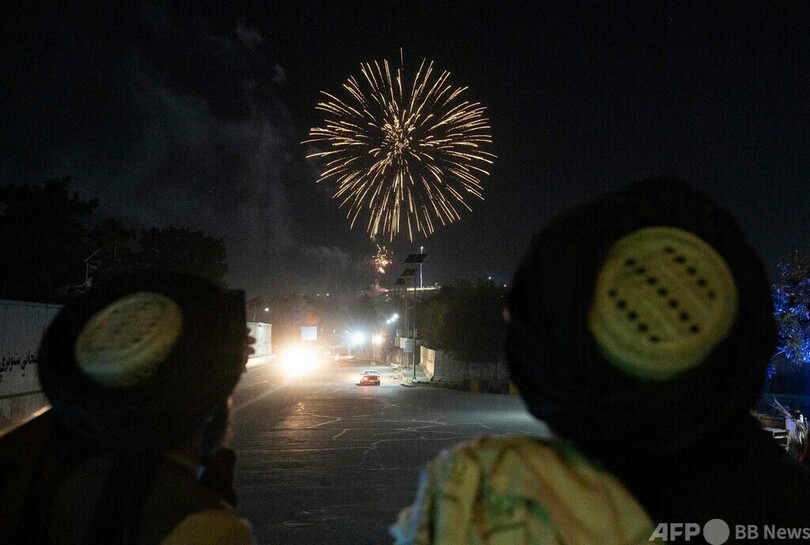 タリバン、外国部隊撤退から1年祝う