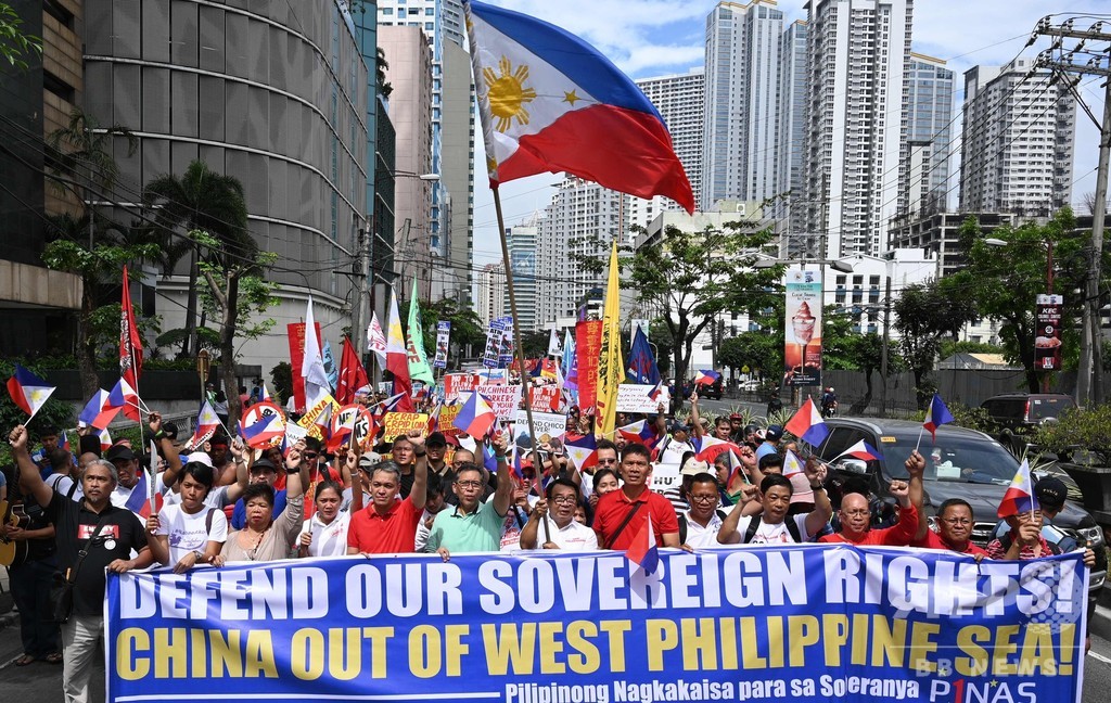 フィリピンで反中デモ 侵略に等しい と市民が反発 写真8枚 国際ニュース Afpbb News