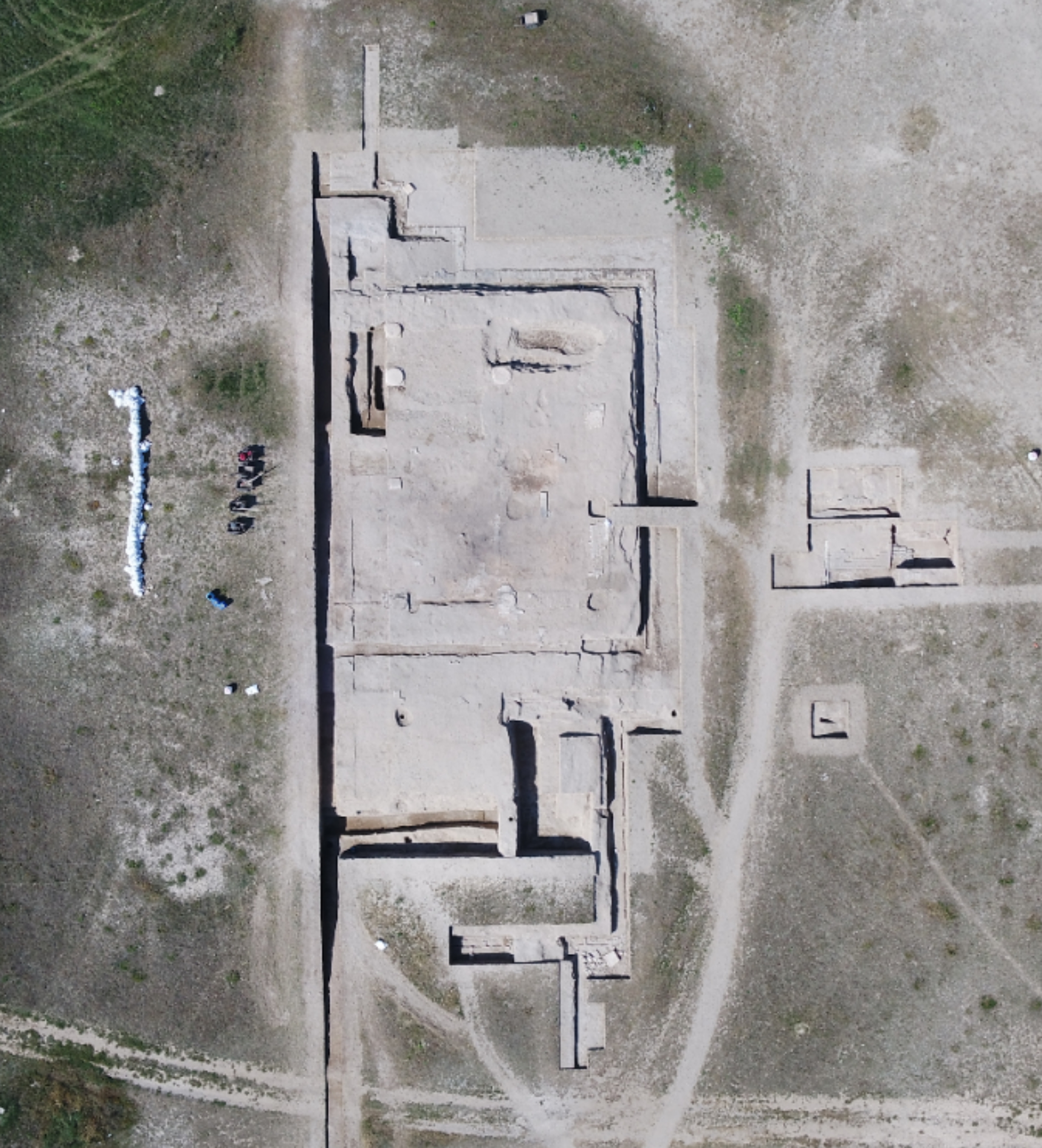 遼・金代の大規模な寺院遺跡見つかる 内モンゴル自治区 遼・金代の大規模な寺院遺跡見つかる 内モンゴル自治区
