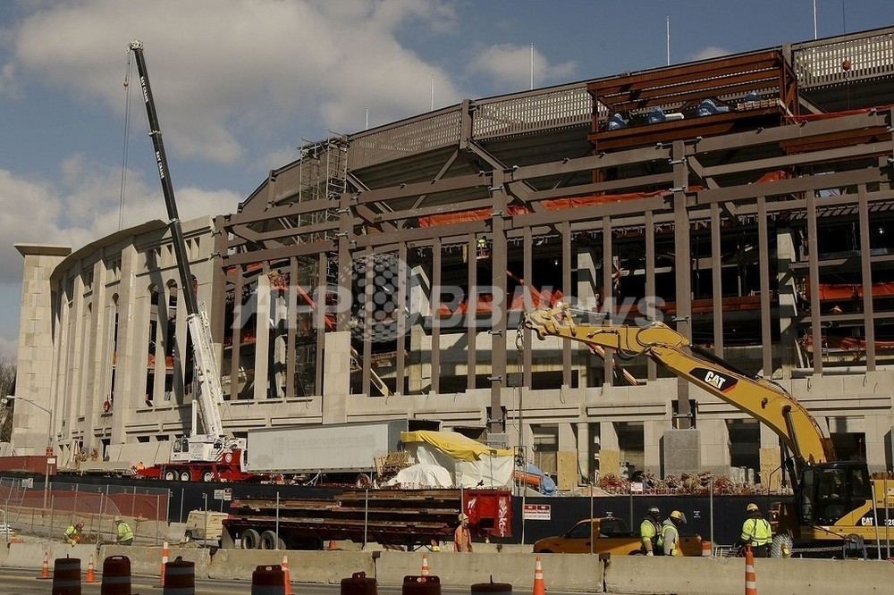 レッドソックスのユニフォーム 新ヤンキースタジアム建設現場で発見 写真1枚 国際ニュース Afpbb News