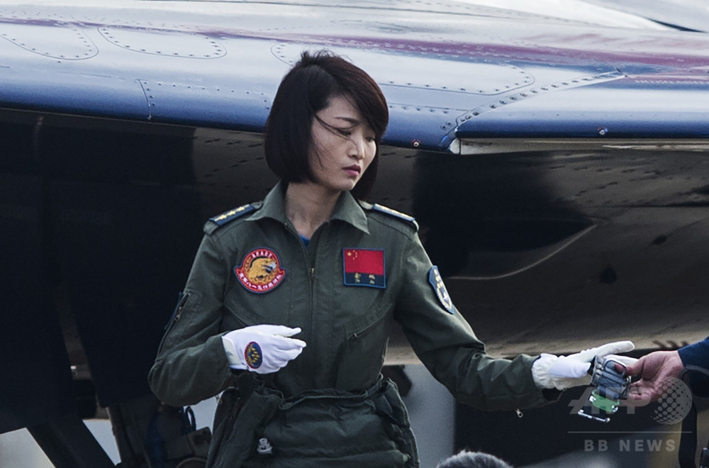 女性初の「殲10」パイロット、訓練中に事故死 中国 写真10枚 国際ニュース：AFPBB News