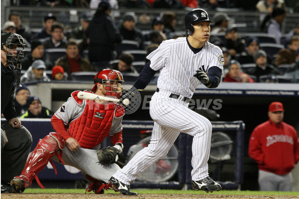 ヤンキースがエンゼルスに先勝 松井秀は2打点、MLBプレーオフ