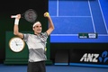 全豪オープンテニス、男子シングルス決勝。勝利を喜ぶロジャー・フェデラー（2017年1月29日撮影）。(c)AFP/WILLIAM WEST