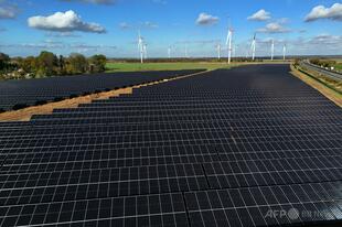 EUの太陽光発電量、初めて石炭発電上回る 報告書