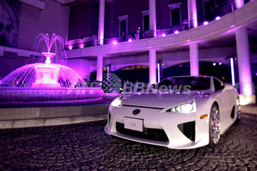 Party＞｢レクサス｣が都内でスペシャルパーティ、クリスタル・ケイの