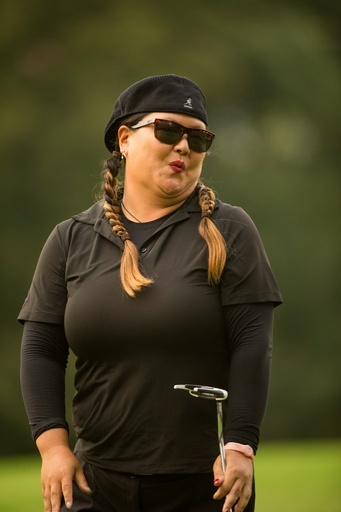 キムが首位を守る、ツアー優勝に前進  ロレーナ・オチョア招待
