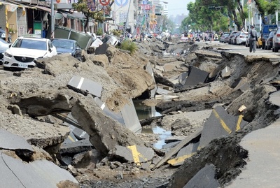 台湾・高雄で大規模ガス爆発 25人死亡、267人負傷