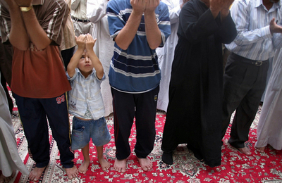 米軍の空爆で女性と子ども15人が死亡、イラクのラマダン明け