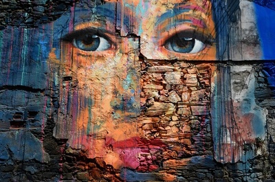 町に活気を呼び戻す、自然発生的アートフェス スペイン