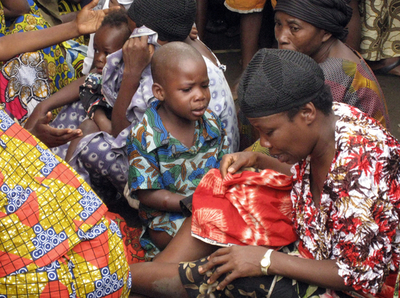 バーで銃乱射、36人死亡 政情不安のブルンジ