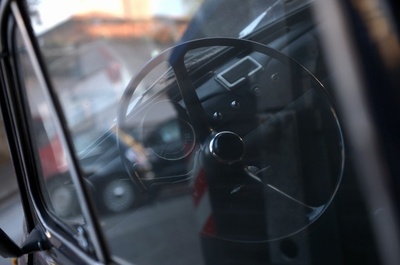 酒に酔った男、7歳少年に車で自宅に送らせる 豪