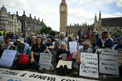 英ロンドンで親パレスチナ抗議 禁止団体支持で400人超逮捕