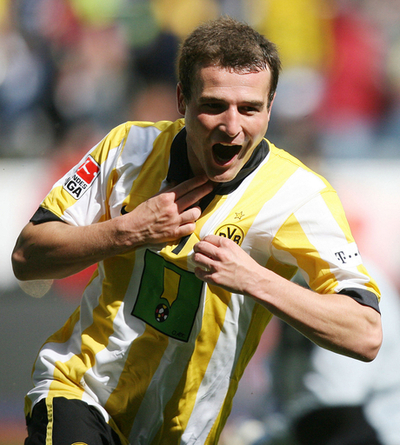 ＜サッカー ブンデスリーガ＞ドルトムント シャルケを降し4連勝で7位に浮上 - ドイツ