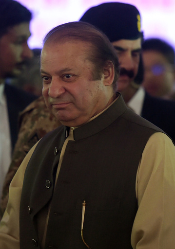 トランプ氏、パキスタン首相を「すごい男」と称賛 電話会談で