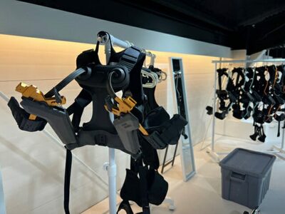 下半身麻痺でも歩けるように…韓国のウェアラブルロボット専門研究所を訪ねた (下)