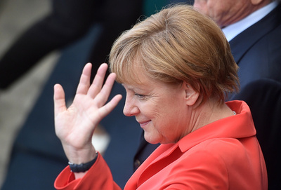 メルケル独首相、現地でW杯決勝観戦へ