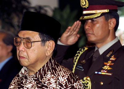 インドネシアのワヒド元大統領死去