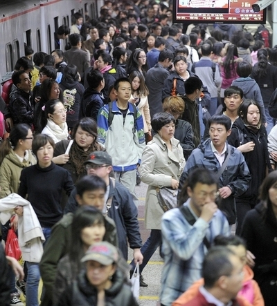 中国、都市部の人口が農村部を上回る 史上初