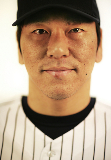 松井秀喜 ひざの完治までは指名打者で出場へ