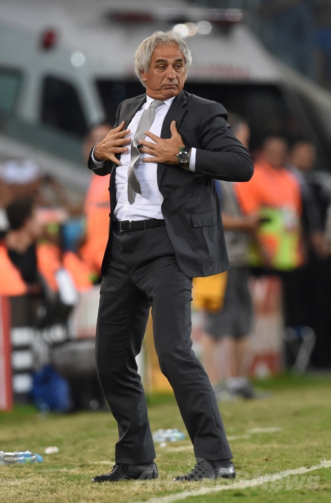 全身使い選手に指示、ロシア戦のアルジェリア指揮官