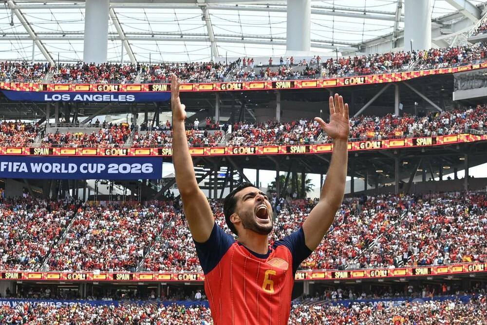 スペイン、ベルギー下しW杯準決勝進出 メリーノが2戦連続決勝弾