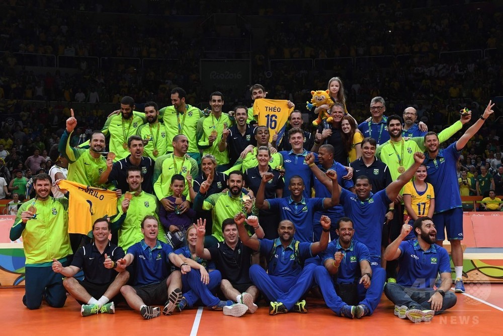 ブラジル 男子バレーボールで3大会ぶりの金メダル 写真7枚 国際ニュース Afpbb News