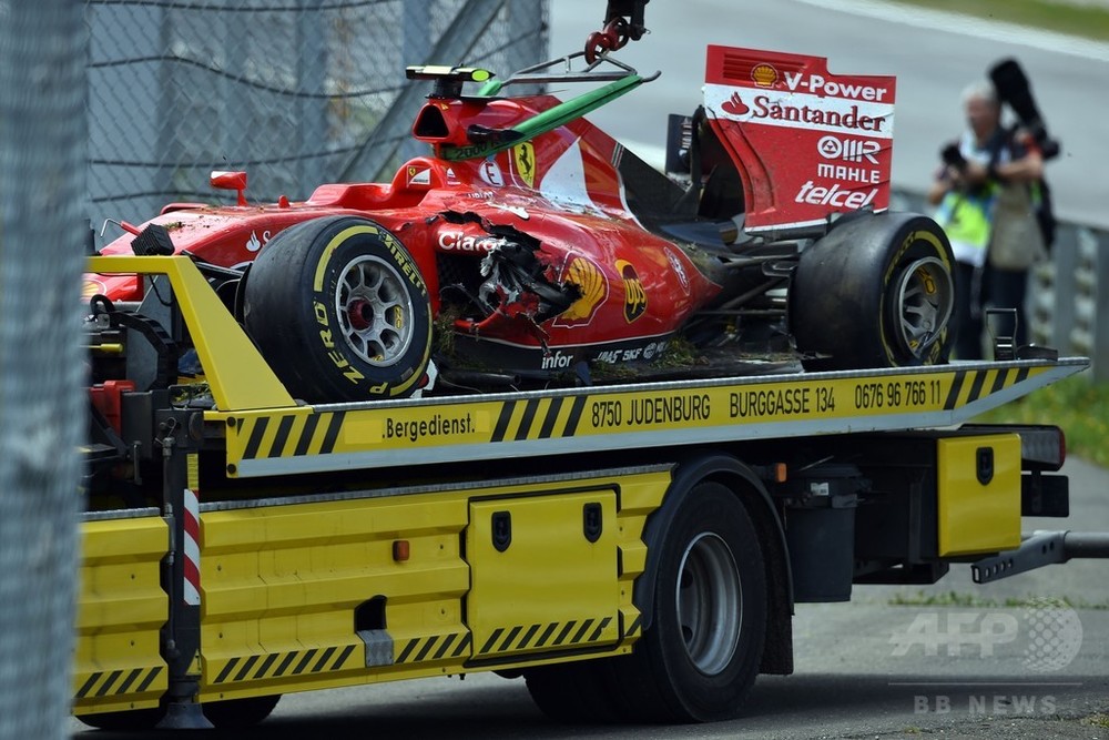 F1 特大パネル フェラーリ アロンソ ライコネン アロンソ、ライコネンとのクラッシュは「本当に恐ろしかった」 写真1枚