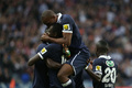 サッカーフランス杯2012-13（French Cup 12-13）は31日、決勝が行われ、ボルドー（FC Girondins de Bordeaux）が3-2で格下のエヴィアン・トノン・ガイヤールFC（Evian Thonon Gaillard FC）を下し、26年ぶりの優勝を飾った。

前半39分にシェイク・ティディアン・ディアバテ（Cheick Diabate）が挙げた先制点に歓喜するボルドーのシェイク・ティディアン・ディアバテ（Cheick Diabate、2013年5月31日撮影）。(c)AFP/THOMAS SAMSON