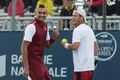 テニス、ロジャーズ・カップ、男子ダブルス1回戦に臨むレイトン・ヒューイット/ニック・キリオス組（2015年8月11日撮影）。(c)AFP/Getty Images/Minas Panagiotakis