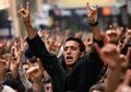2007年10月20日、イスタンブール（Istanbul）で、クルド労働者党（Kurdistan Workers&apos; Party、PKK）に対する抗議デモを行う極右、民族主義者行動党（Nationalist Action Party、MHP）の支持者。(c)AFP/BULENT KILIC