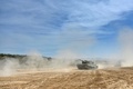 スペイン・サラゴサでウクライナ兵を対象に行われたドイツ製主力戦車「レオパルト2」の操縦訓練（2023年3月13日撮影）。(c)OSCAR DEL POZO / AFP