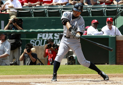 44歳イチローがマリナーズ復帰、「連れ戻せてうれしい」とGM