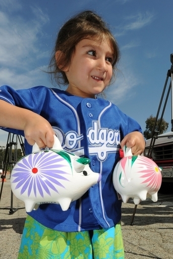 台湾総統選、野党候補への「貯金箱」募金が問題に