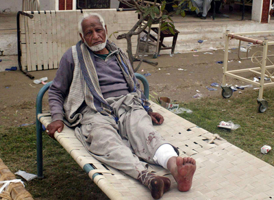 パキスタン北西部で自爆攻撃、30人死亡