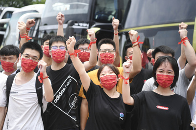 中国で春節に「赤マスク」が流行 赤色は昔も今も変わらぬ「絶対エース」