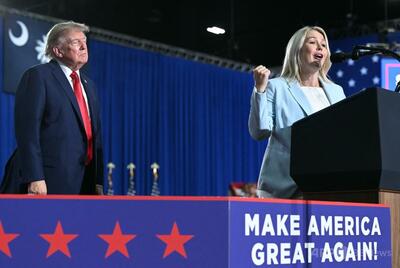レビット米大統領報道官、退任後はトランプ氏支援のスーパーPACに復帰へ