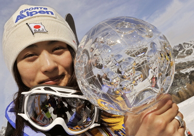 上村愛子 W杯5連勝でシーズン最終戦を飾る