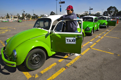 メキシコ市のビートル型タクシー、2008年で引退へ