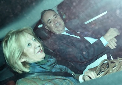 英女王、独立否決のスコットランド人に「相互尊重」を呼びかけ