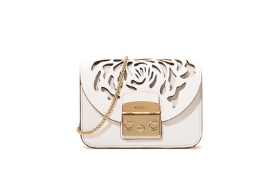 「フルラ」90周年記念、切り絵作家・尾関幹人とコラボ