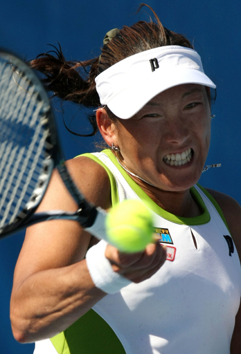 杉山 初戦でデュボア下す、全豪オープン