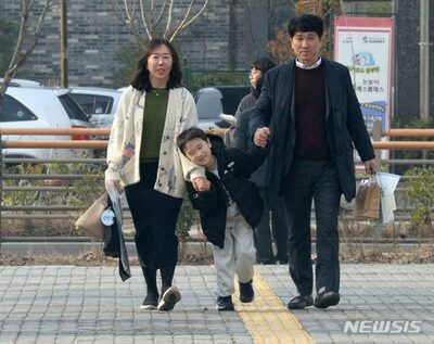 韓国、育児期の短縮勤務「週5時間→10時間」拡大…通常賃金100％支給