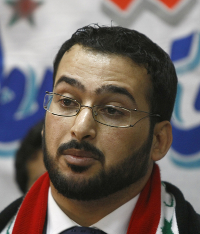 イラク靴投げ記者、シリア経由でギリシャに出国