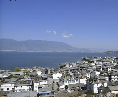 「湖が退く」から「人が退く」に 雲南の洱海にエコ回廊