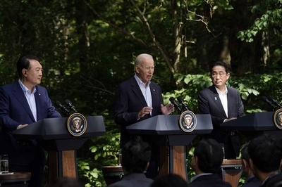 日米韓首脳会談、安保協力の「新時代」強調