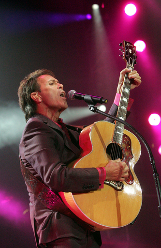 クリフ・リチャードが欧州ツアーをスタート - フィンランド