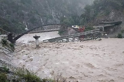豪雨で41人死亡 インド北部、各地で土砂崩れや洪水