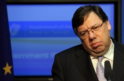 財政難のアイルランド、金融支援要請 EU受け入れ